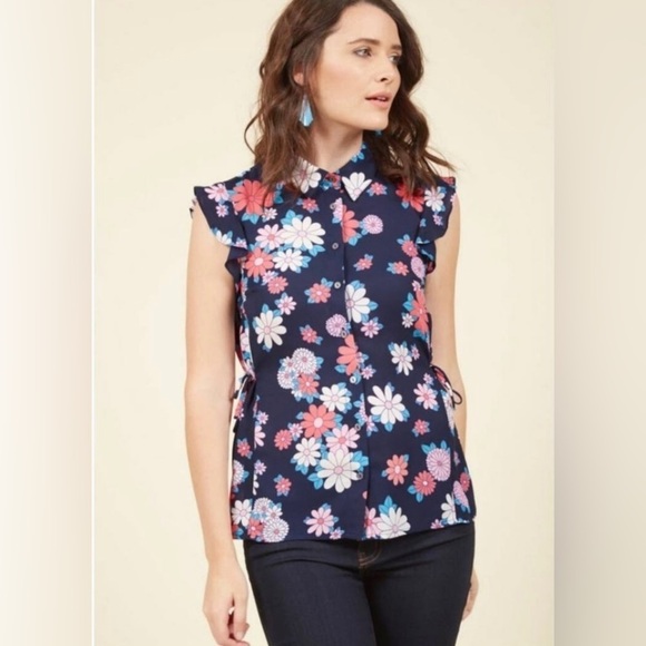 ModCloth Energetic Effort Floral Button-Up Blouse Size M - Picture 1 of 12
